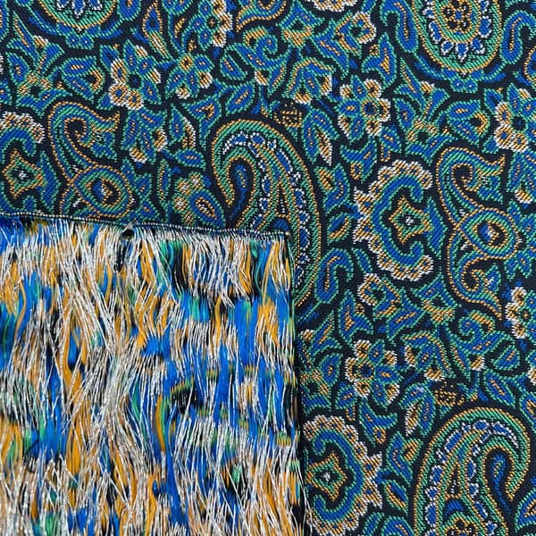 پارچه ترمه ابریشمی طرح تاج (واحد نیم متری)
